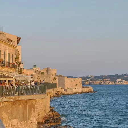 2 Bedroom Pet Friendly In Siracusa 別荘